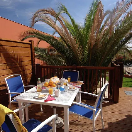 Tidy Near The In A Lively Seaside Agde