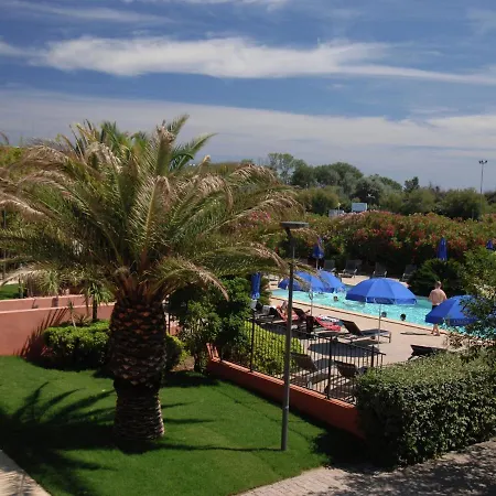 Appartement Tidy Near The In A Lively Seaside Agde
